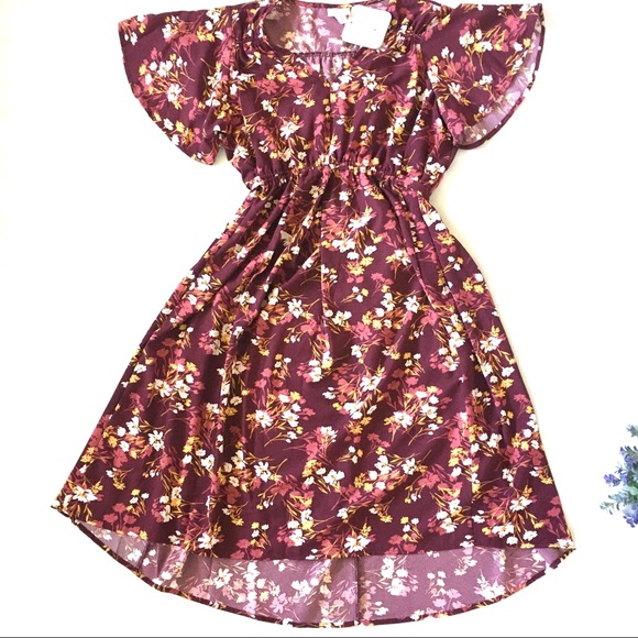 NWT Isabel Maternity Floral Short Sleeve Dress - Picture 3 of 10